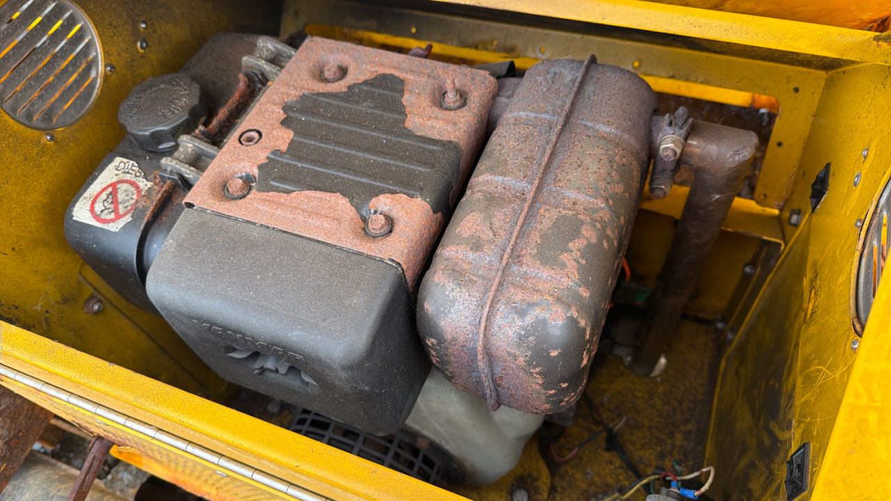 VALE CS1700 - Prikolica za prevoz radnih mašina: slika 5 VALE CS1700 - Prikolica za prevoz radnih mašina: slika 5