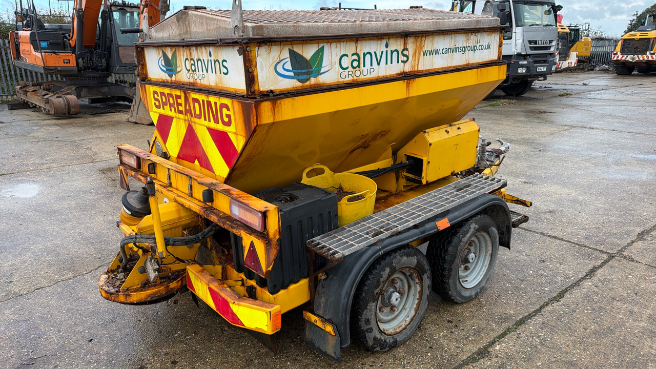 VALE CS1700 - Prikolica za prevoz radnih mašina: slika 3 VALE CS1700 - Prikolica za prevoz radnih mašina: slika 3