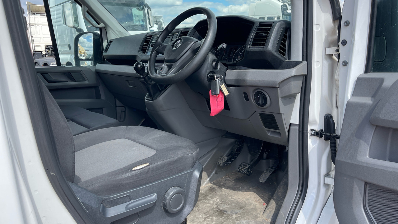 VOLKSWAGEN CRAFTER 2.0 TDI 140PS Startline High Roof Van - Dostavno vozilo hladnjača: slika 5 VOLKSWAGEN CRAFTER 2.0 TDI 140PS Startline High Roof Van - Dostavno vozilo hladnjača: slika 5