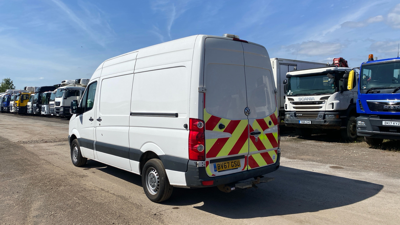 VOLKSWAGEN CRAFTER CR35 2.0 TDI BMT 109PS - Furgon: slika 3 VOLKSWAGEN CRAFTER CR35 2.0 TDI BMT 109PS - Furgon: slika 3