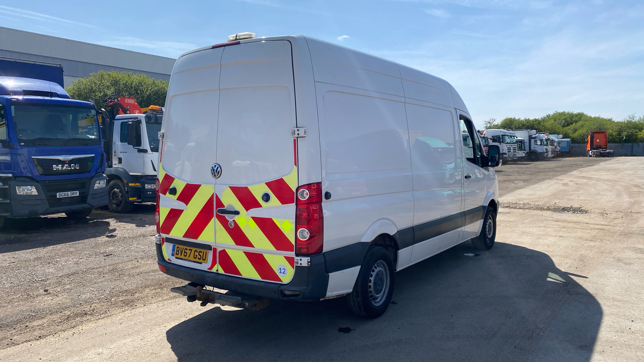 VOLKSWAGEN CRAFTER CR35 2.0 TDI BMT 109PS - Furgon: slika 4 VOLKSWAGEN CRAFTER CR35 2.0 TDI BMT 109PS - Furgon: slika 4