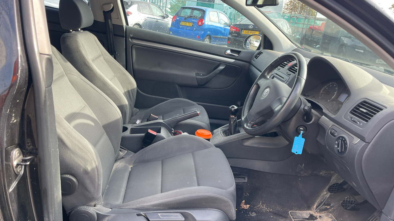 VOLKSWAGEN GOLF 2.0 GT FSI - Hečbek: slika 5 VOLKSWAGEN GOLF 2.0 GT FSI - Hečbek: slika 5