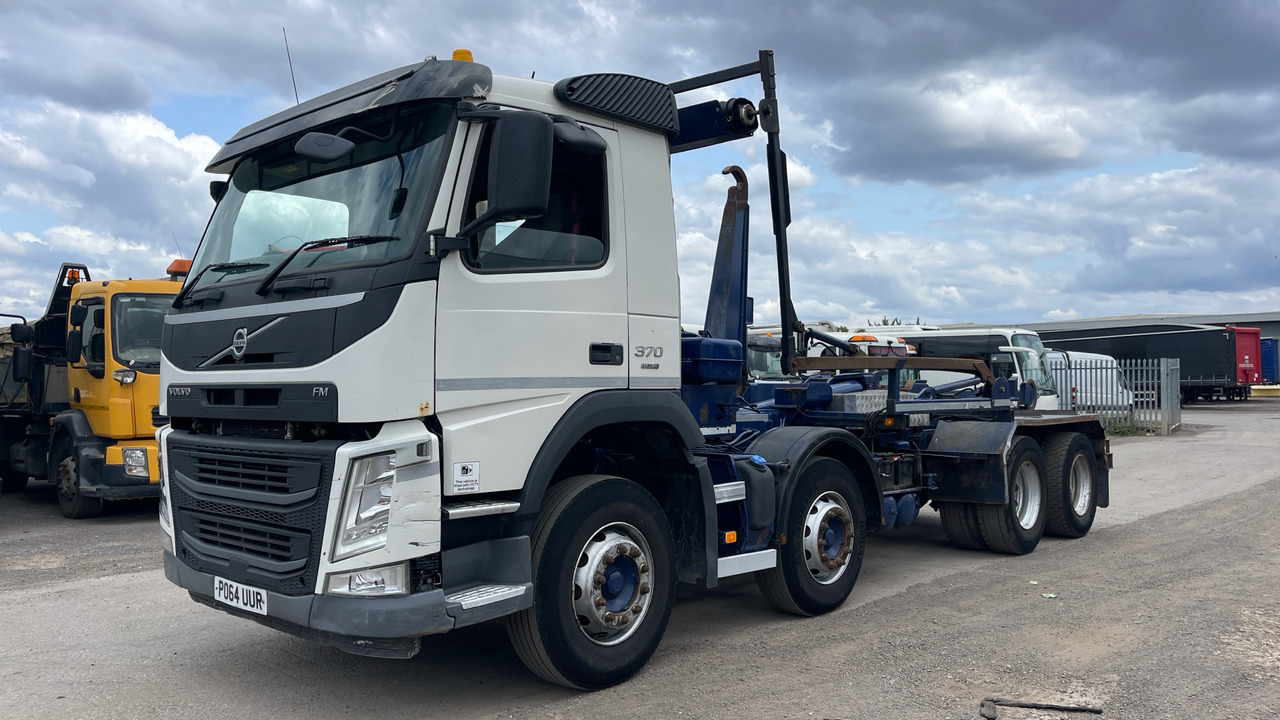 VOLVO FM 370 - Kamion sa hidrauličnom kukom: slika 2 VOLVO FM 370 - Kamion sa hidrauličnom kukom: slika 2