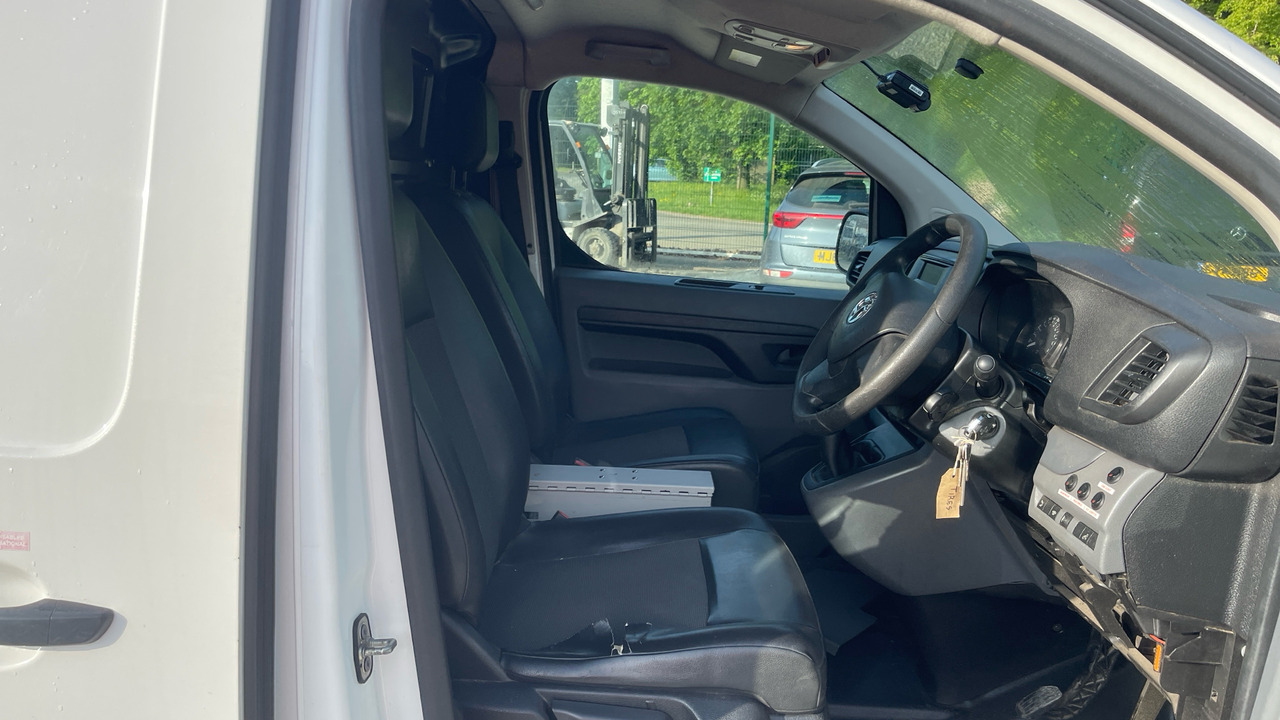 Vauxhall Vivaro 2900 1.5d 100PS Edition - Furgon: slika 5 Vauxhall Vivaro 2900 1.5d 100PS Edition - Furgon: slika 5