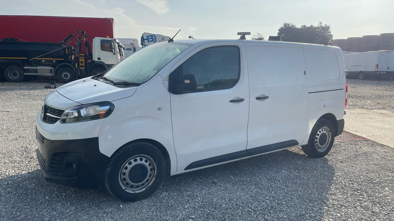 Vauxhall Vivaro 2900 1.5d 100PS Edition - Furgon: slika 2 Vauxhall Vivaro 2900 1.5d 100PS Edition - Furgon: slika 2