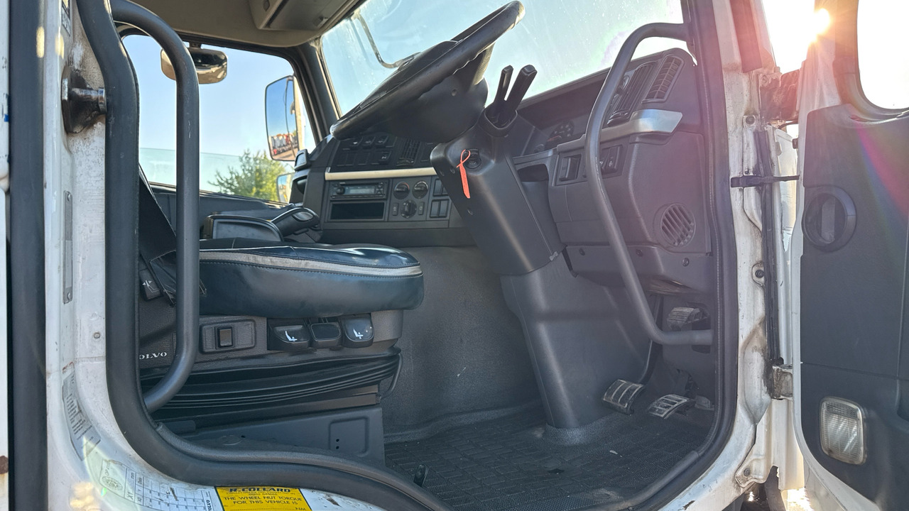 Volvo FMX 380 - Kamion sa hidrauličnom kukom: slika 5 Volvo FMX 380 - Kamion sa hidrauličnom kukom: slika 5