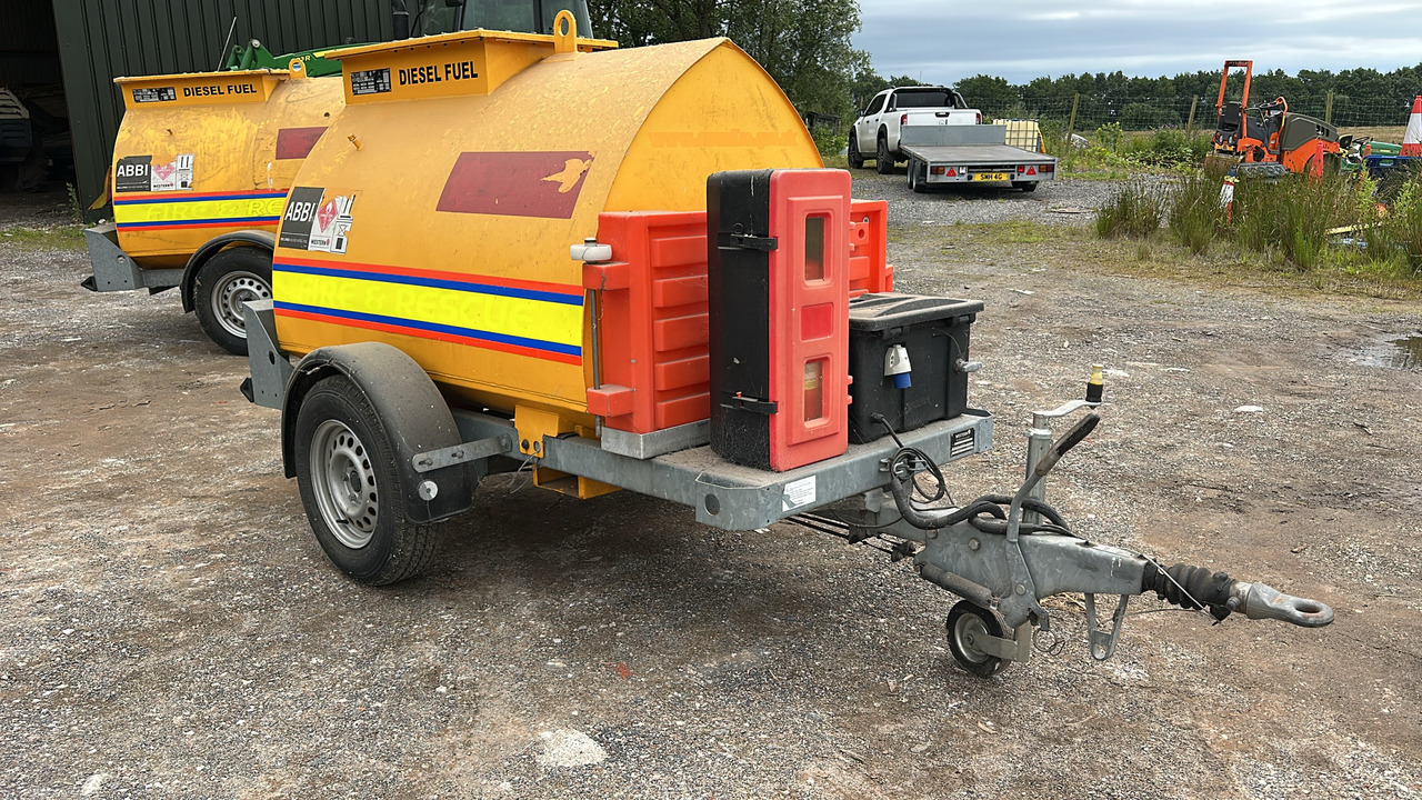WESTERN FUEL BOWSER 210A - Građevinska oprema: slika 1 WESTERN FUEL BOWSER 210A - Građevinska oprema: slika 1
