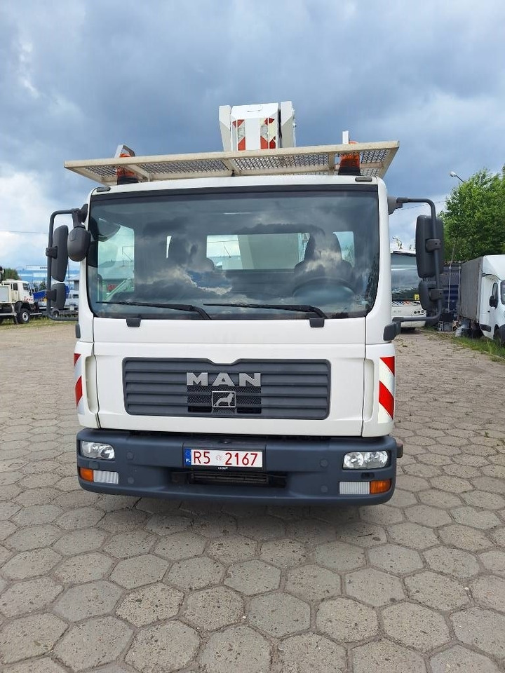 MAN podnośnik koszowy Wumag WT 300 - Teleskopska platforma: slika 2 MAN podnośnik koszowy Wumag WT 300 - Teleskopska platforma: slika 2