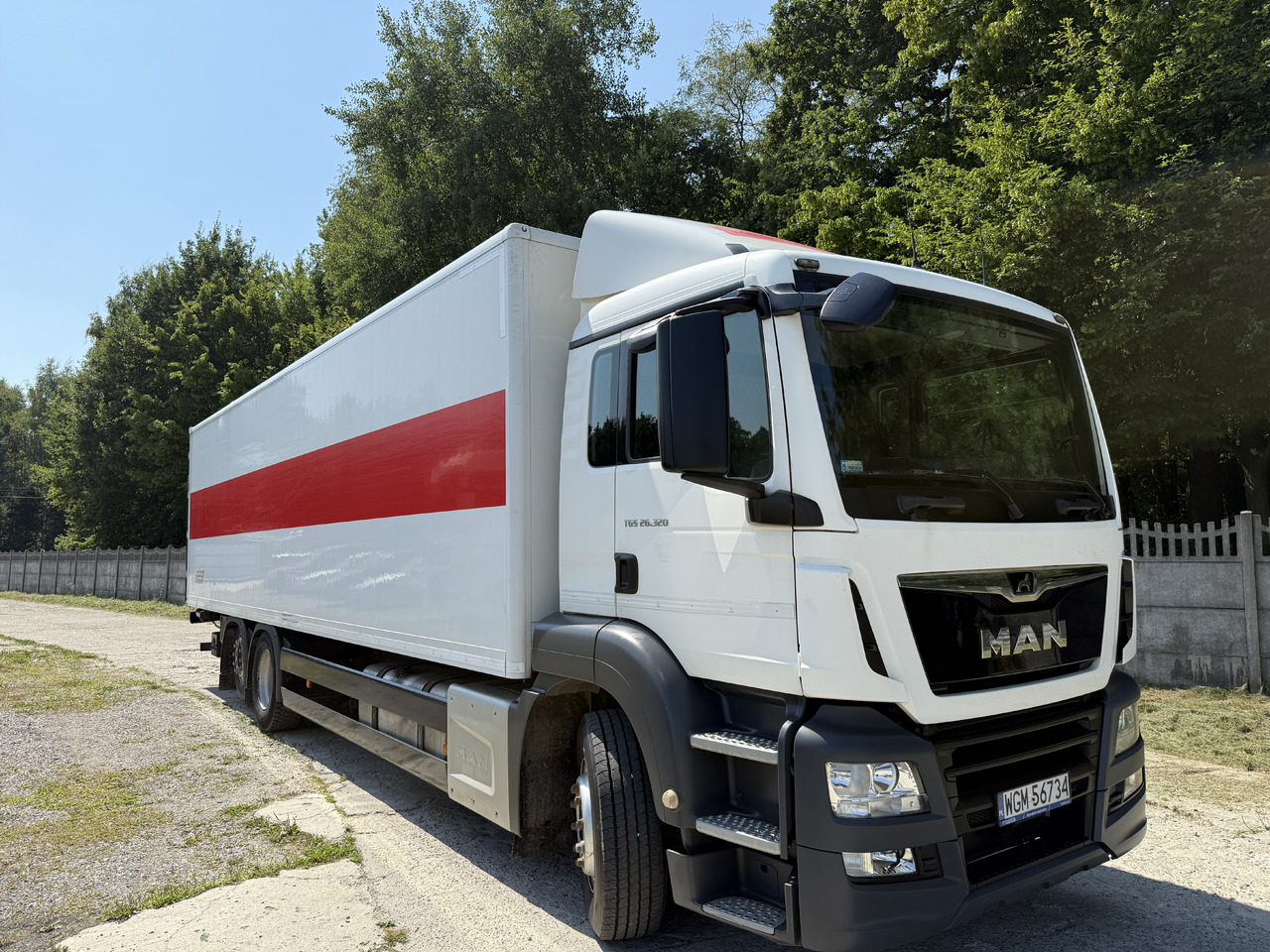 MAN TGS 26.320 - Kamion sa zatvorenim sandukom: slika 3 MAN TGS 26.320 - Kamion sa zatvorenim sandukom: slika 3