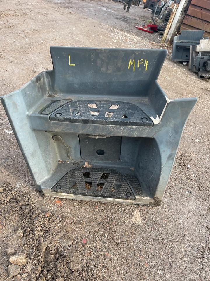 ACTROS MP4 Einstieg Unten Links A9616661601 - Prag za Kamion: slika 4 ACTROS MP4 Einstieg Unten Links A9616661601 - Prag za Kamion: slika 4