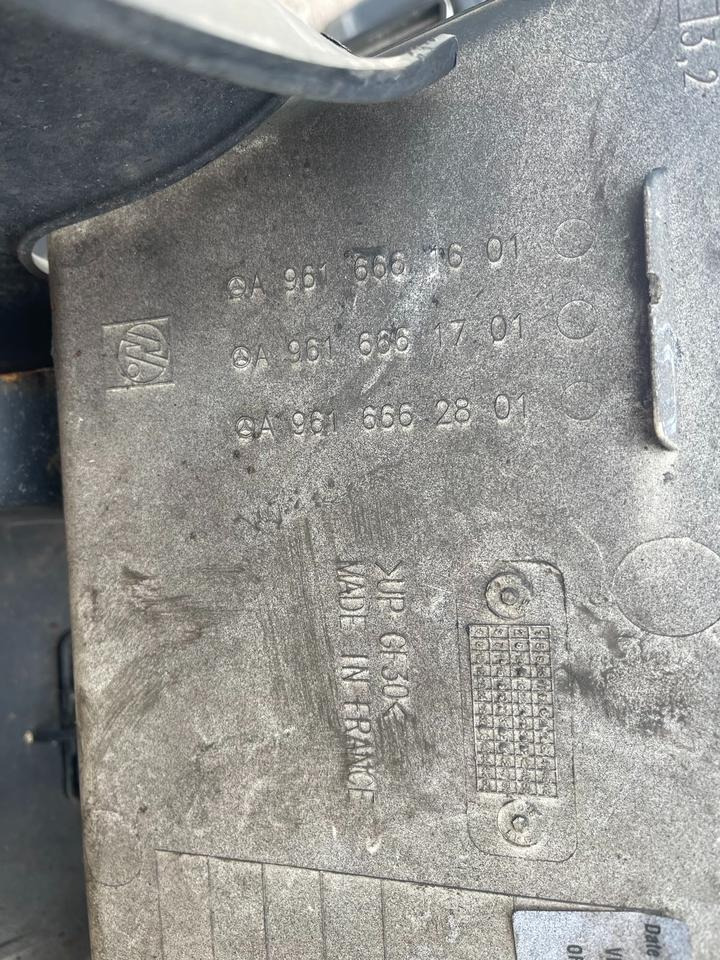 ACTROS MP4 Einstieg Unten Links A9616661601 - Prag za Kamion: slika 3 ACTROS MP4 Einstieg Unten Links A9616661601 - Prag za Kamion: slika 3