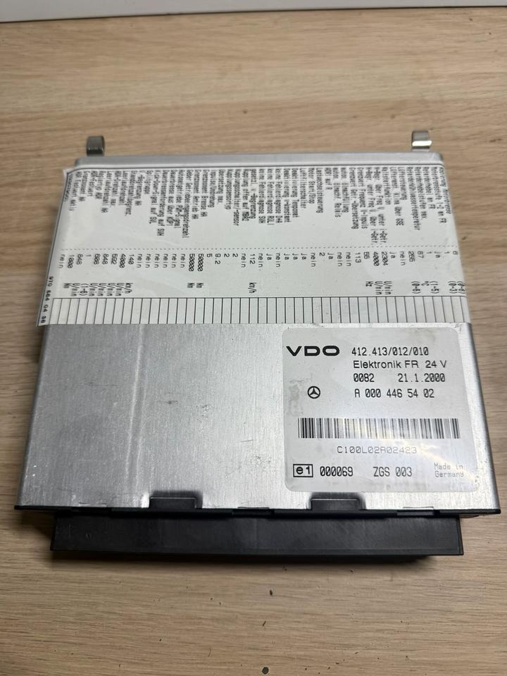 ATEGO VDO ELEKTRONIK FMR Steuergerät A0004465402 - Upravljačka jedinica za Kamion: slika 2 ATEGO VDO ELEKTRONIK FMR Steuergerät A0004465402 - Upravljačka jedinica za Kamion: slika 2