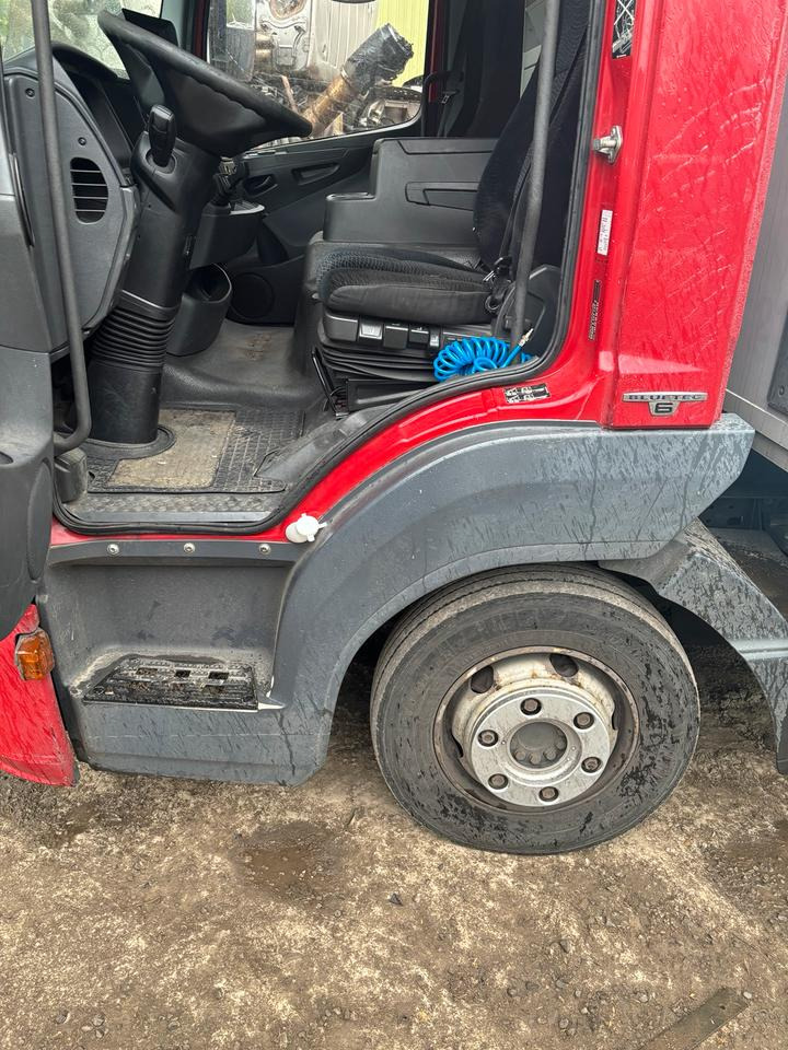 Atego 4 EU6 Einstiegskasten, Einstieg Links, Fahrerseite - Prag za Kamion: slika 1 Atego 4 EU6 Einstiegskasten, Einstieg Links, Fahrerseite - Prag za Kamion: slika 1