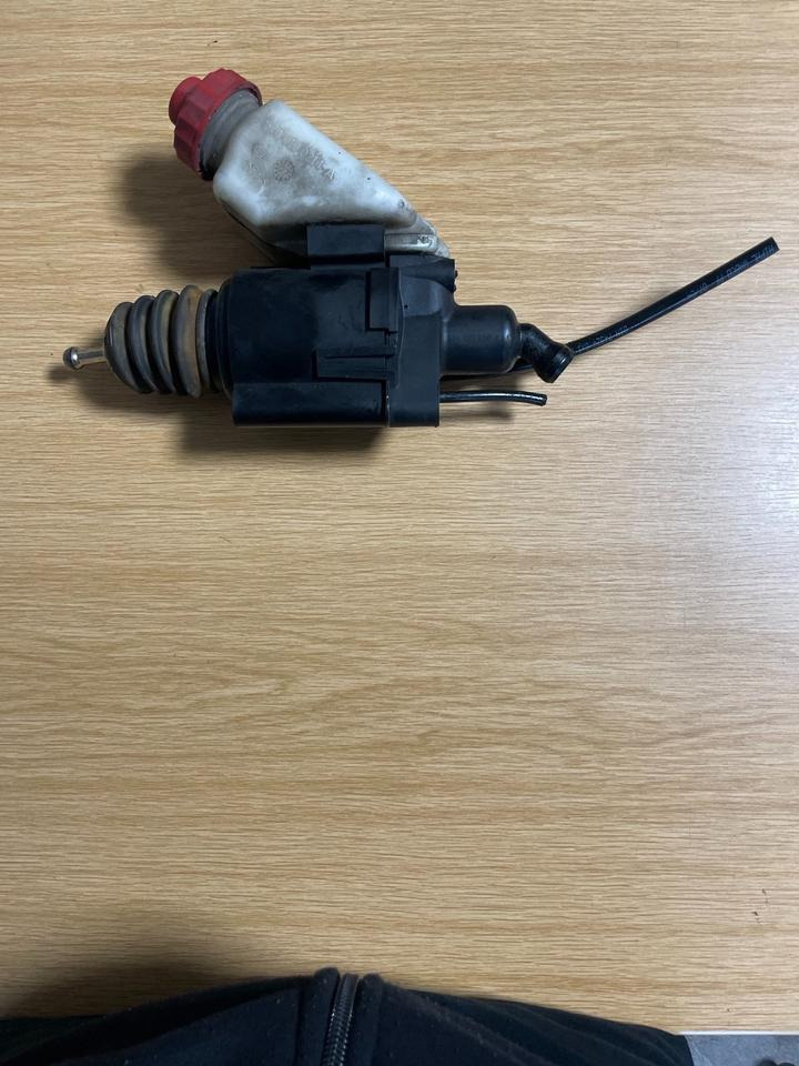 MAN Geberzylinder Kopplung WABCO  81.307006019 - Cilindar kvačila za Kamion: slika 1 MAN Geberzylinder Kopplung WABCO  81.307006019 - Cilindar kvačila za Kamion: slika 1