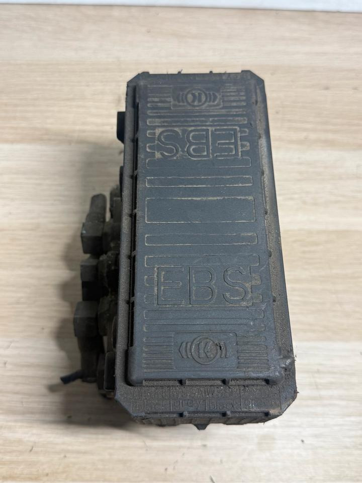 MAN KNORR-BREMSE EBS Ventil K020024 81.52106-6050 - Ventil za Kamion: slika 2 MAN KNORR-BREMSE EBS Ventil K020024 81.52106-6050 - Ventil za Kamion: slika 2