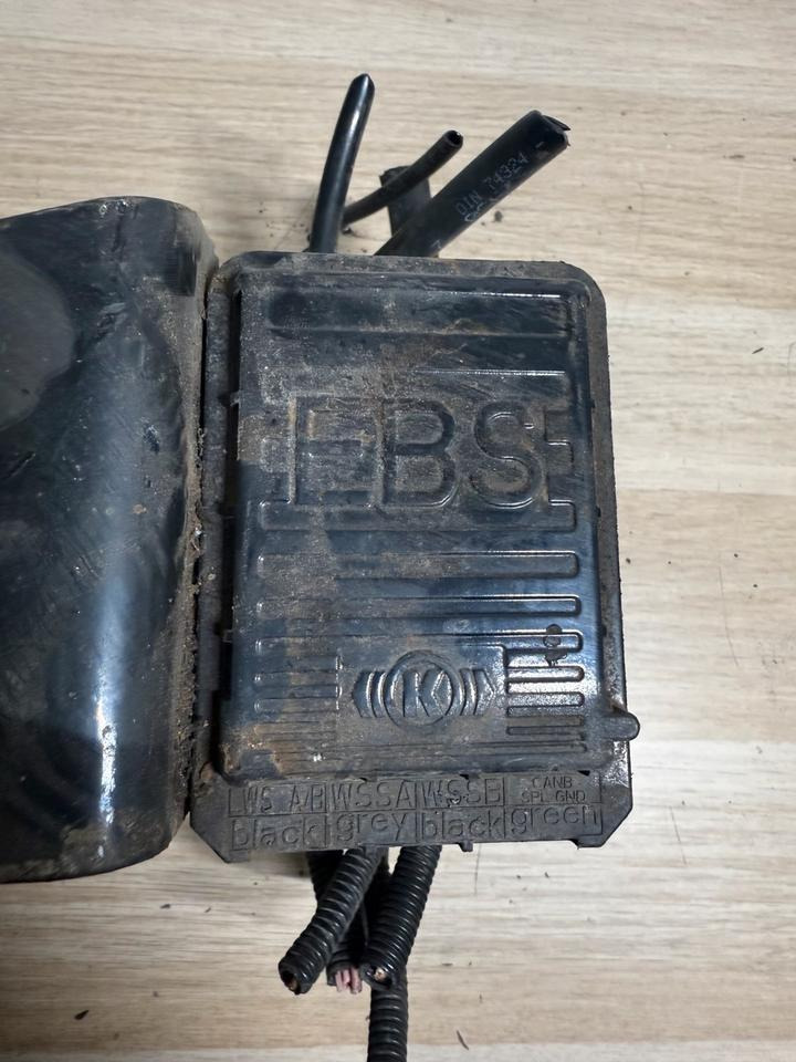 MAN KNORR-BREMSE EBS Ventil K021204 81.52106-6049 - Ventil za Kamion: slika 3 MAN KNORR-BREMSE EBS Ventil K021204 81.52106-6049 - Ventil za Kamion: slika 3