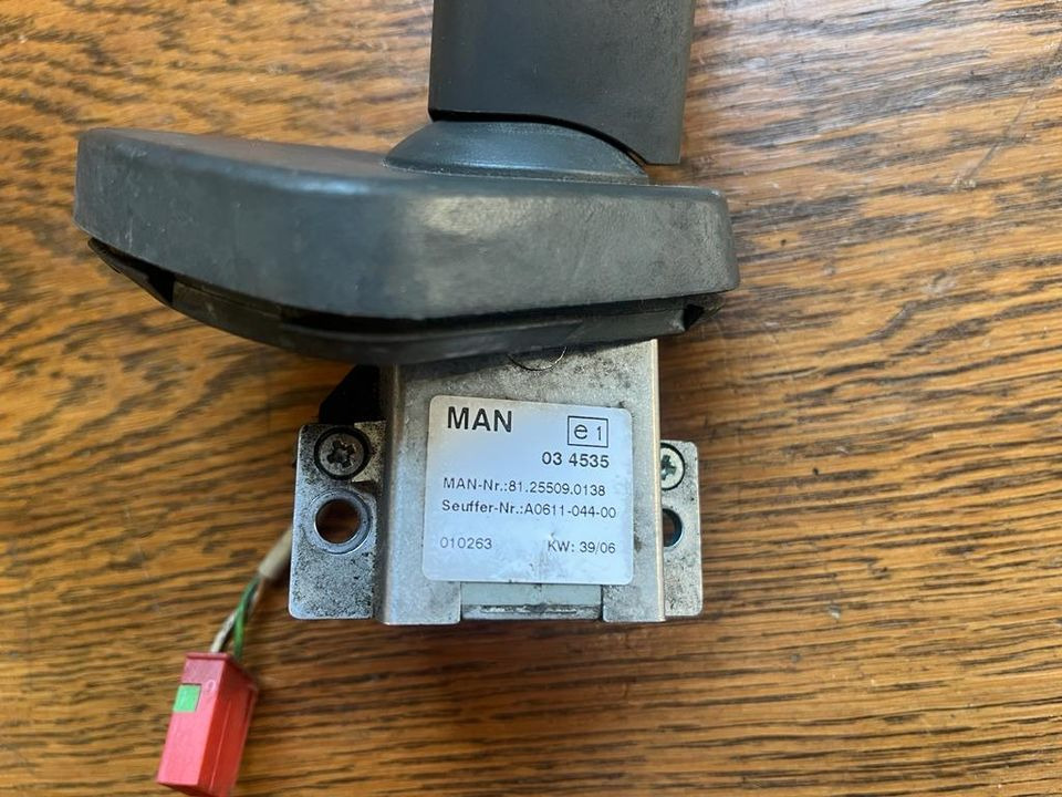 MAN Lenkstockschalter, Schalter, Schalhebel 81255090138 - Prekidač upravljačkog stuba za Kamion: slika 2 MAN Lenkstockschalter, Schalter, Schalhebel 81255090138 - Prekidač upravljačkog stuba za Kamion: slika 2
