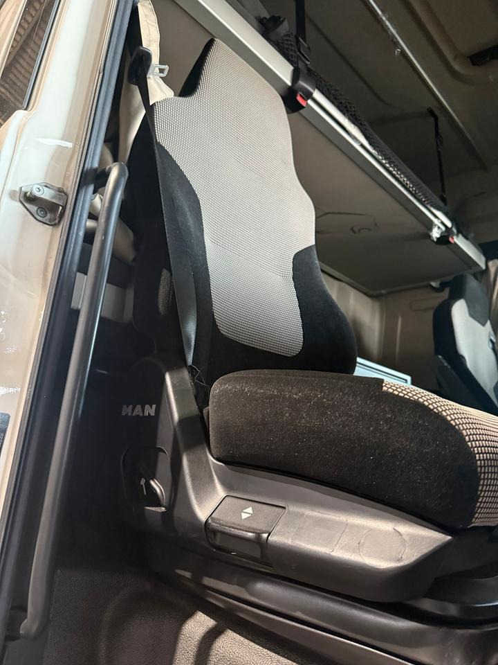 MAN TGX EU6 Beifahrersitz mit Luft - Sedište za Kamion: slika 2 MAN TGX EU6 Beifahrersitz mit Luft - Sedište za Kamion: slika 2