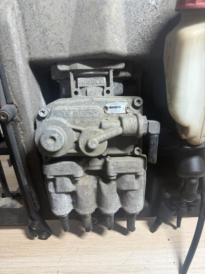 MAN WABCO Fußbremsventil 4800200260 - Delovi kočnica za Kamion: slika 2 MAN WABCO Fußbremsventil 4800200260 - Delovi kočnica za Kamion: slika 2