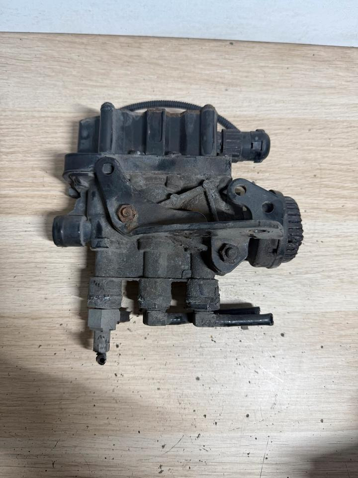 MAN WABCO VENTIL 4728800300 81.25902-6238 - Ventil za Kamion: slika 2 MAN WABCO VENTIL 4728800300 81.25902-6238 - Ventil za Kamion: slika 2