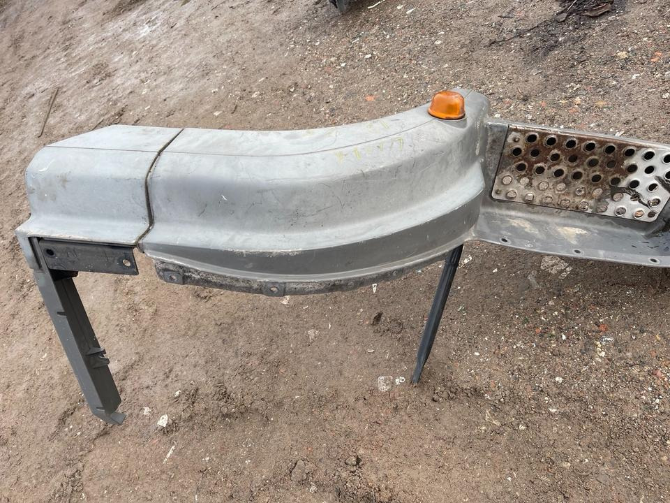 Mercedes AXOR Einstieg Links Kotflügel - Prag za Kamion: slika 2 Mercedes AXOR Einstieg Links Kotflügel - Prag za Kamion: slika 2