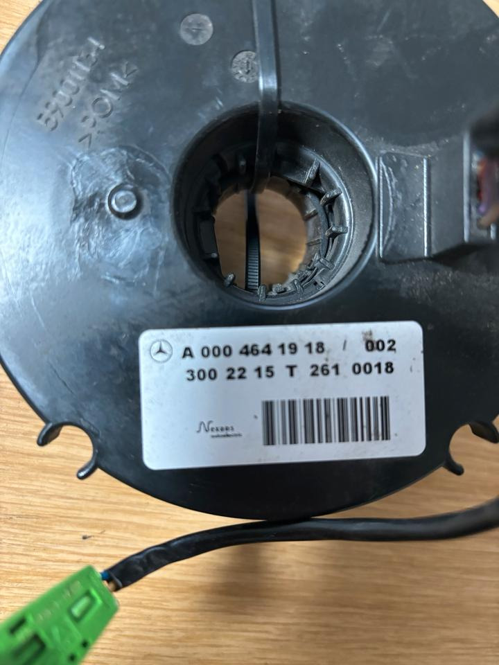 Mercedes Actros MP4 Lenkrad Federspule A0004641918 - Volan za Kamion: slika 3 Mercedes Actros MP4 Lenkrad Federspule A0004641918 - Volan za Kamion: slika 3