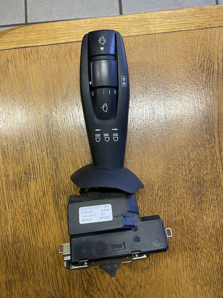 Mercedes Actros MP4 Lenkstockhalter Blinkerhebel Schalter - Kabina i enterijer za Kamion: slika 3 Mercedes Actros MP4 Lenkstockhalter Blinkerhebel Schalter - Kabina i enterijer za Kamion: slika 3