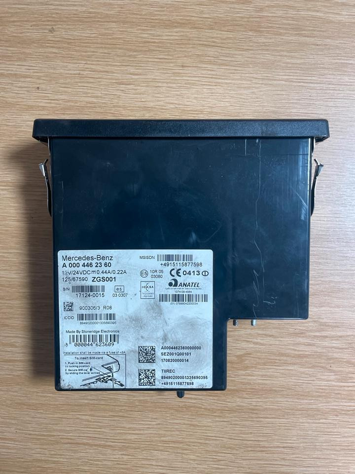 Mercedes-Benz Actros Tachograph FLEETBOARD A0004462360 - Tahograf za Kamion: slika 2 Mercedes-Benz Actros Tachograph FLEETBOARD A0004462360 - Tahograf za Kamion: slika 2