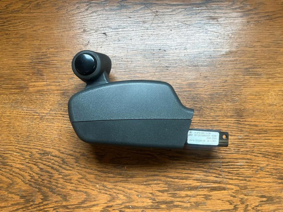 Mercedes Benz Schalthebel / Gangschalter A9702601409 - Ručica menjača za Kamion: slika 1 Mercedes Benz Schalthebel / Gangschalter A9702601409 - Ručica menjača za Kamion: slika 1