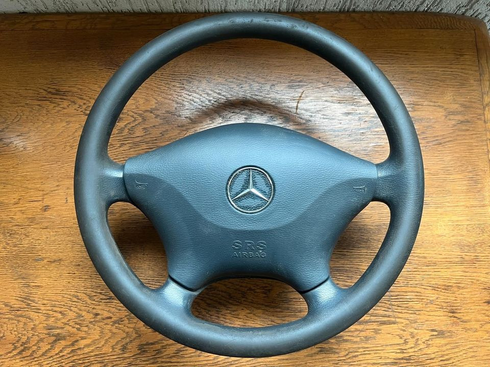 Mercedes-Benz Vito Lenkrad A6394640001 - Volan za Kamion: slika 1 Mercedes-Benz Vito Lenkrad A6394640001 - Volan za Kamion: slika 1
