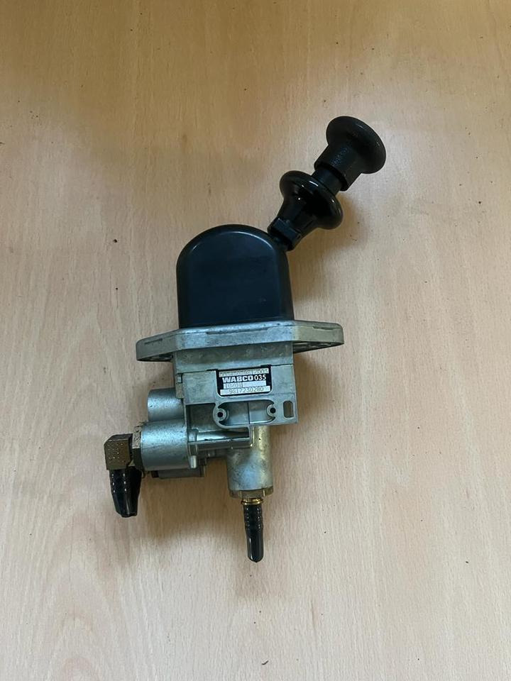 Mercedes Bremsventil Feststellbremse Handbremsventil 0034307981 - Ručica menjača za Kamion: slika 1 Mercedes Bremsventil Feststellbremse Handbremsventil 0034307981 - Ručica menjača za Kamion: slika 1