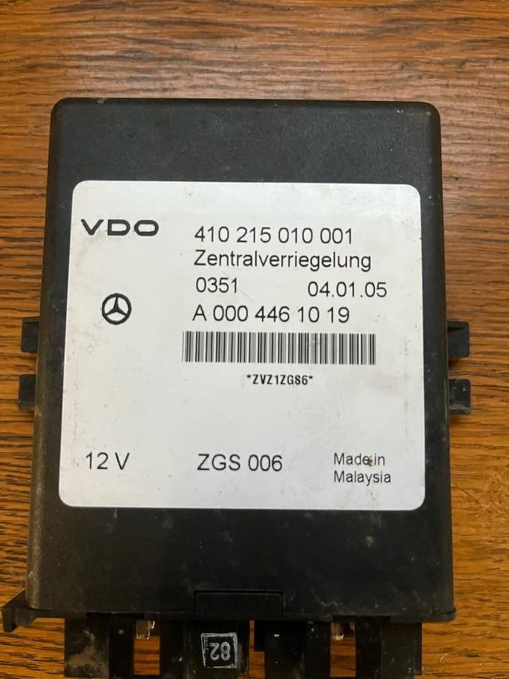 Mercedes VDO Zentralverriegelung Steuergerät A0004461019 - Upravljačka jedinica za Kamion: slika 2 Mercedes VDO Zentralverriegelung Steuergerät A0004461019 - Upravljačka jedinica za Kamion: slika 2