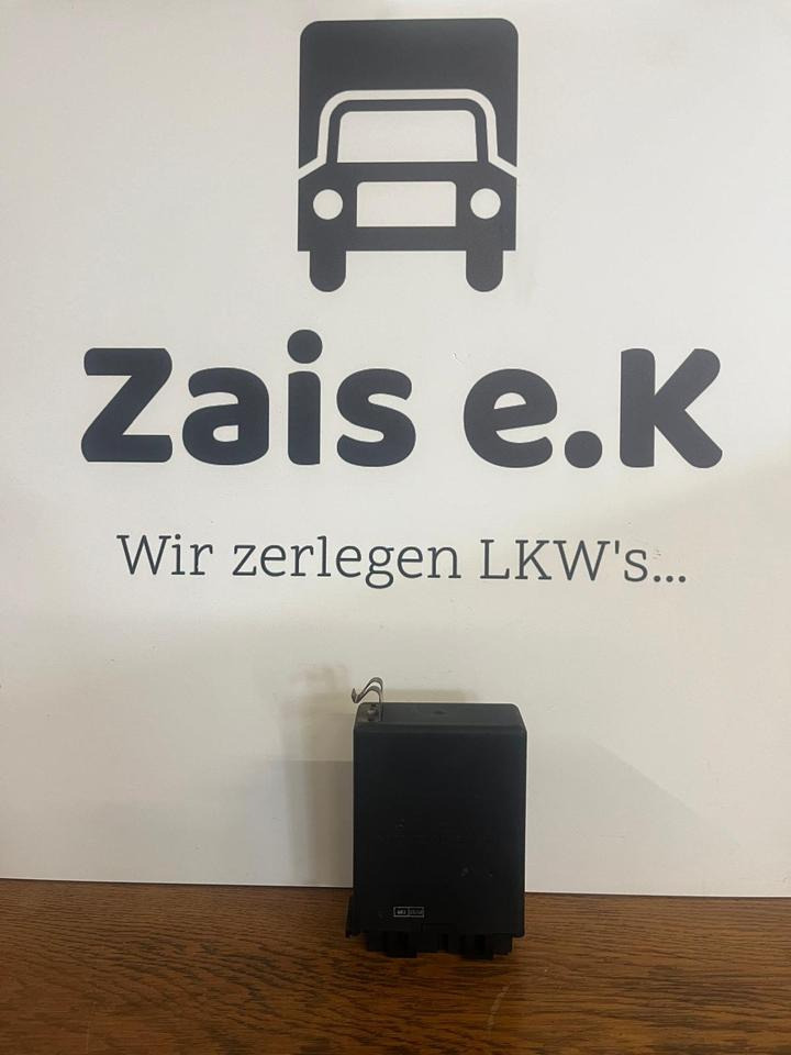 Mercedes-Benz Funkfernbedienung VDO Steuergerät 24V A0004460018 - Rezervni deo: slika 1 Mercedes-Benz Funkfernbedienung VDO Steuergerät 24V A0004460018 - Rezervni deo: slika 1