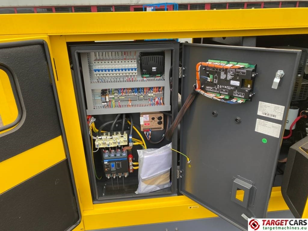Set generatora novi Atlas Copco QES100 Diesel 100KVA Generator 400/230V Unused: slika 14