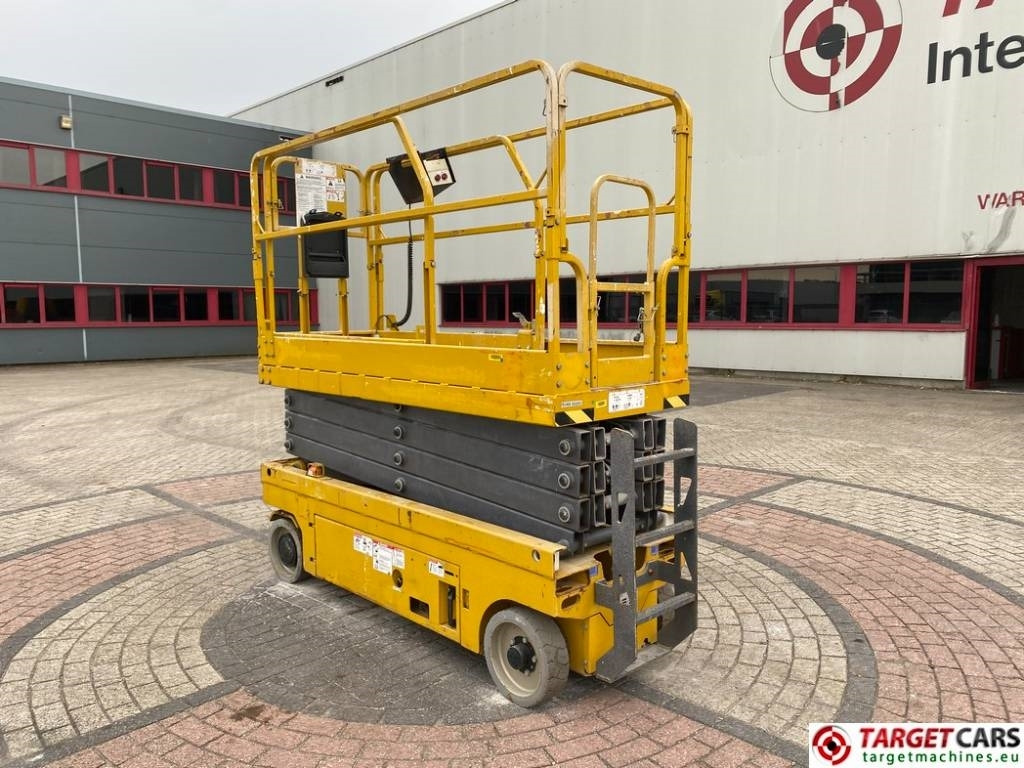 GMG 2632-ED Electric Scissor 2632ED Work Lift 983cm - Lift u obliku makaza: slika 4 GMG 2632-ED Electric Scissor 2632ED Work Lift 983cm - Lift u obliku makaza: slika 4