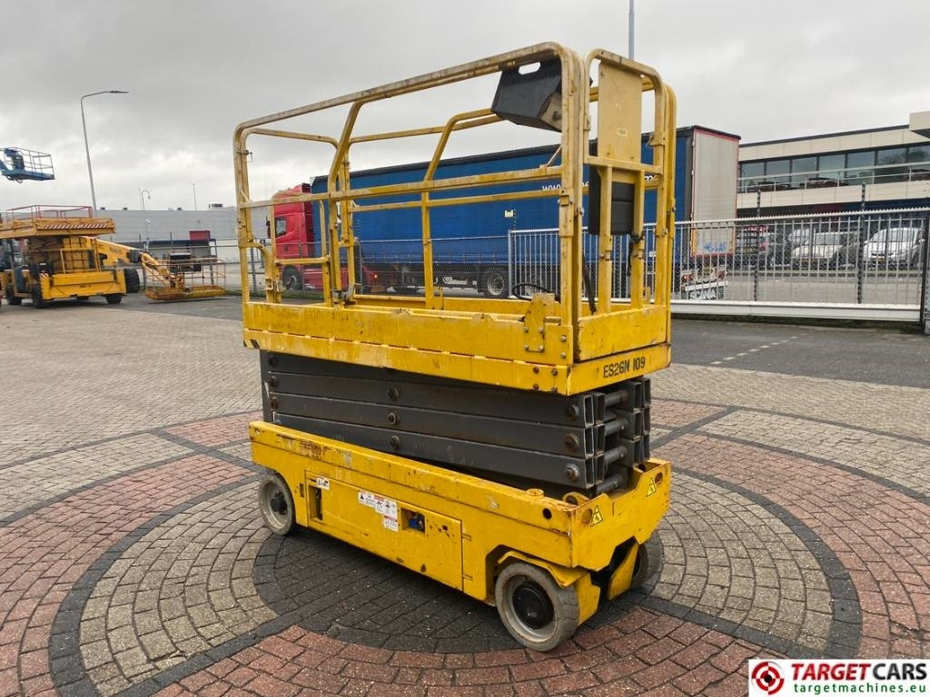 GMG 2632-ED Electric Scissor Work Lift 983cm - Lift u obliku makaza: slika 2 GMG 2632-ED Electric Scissor Work Lift 983cm - Lift u obliku makaza: slika 2