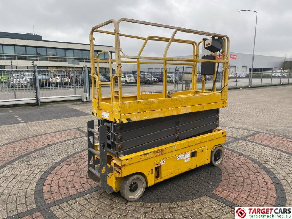 GMG 2632-ED Electric Scissor Work Lift 983cm - Lift u obliku makaza: slika 3 GMG 2632-ED Electric Scissor Work Lift 983cm - Lift u obliku makaza: slika 3