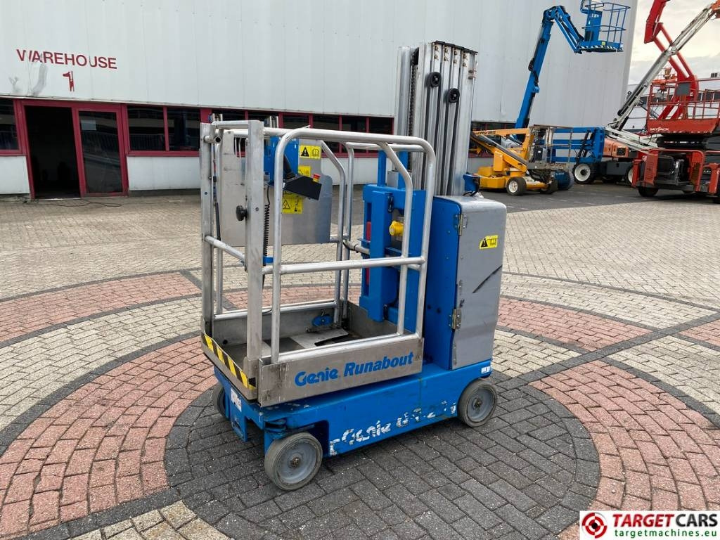 Genie GR-20 RunAbout El Vertical Mast Work Lift 802cm - Jarbolna penjajuća platforma: slika 1 Genie GR-20 RunAbout El Vertical Mast Work Lift 802cm - Jarbolna penjajuća platforma: slika 1
