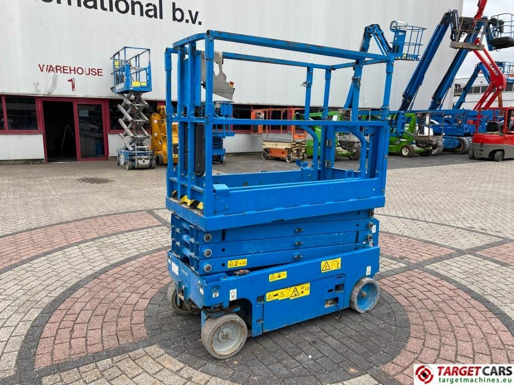 Genie GS-1932 Electric Scissor Work Lift 779cm - Lift u obliku makaza: slika 1 Genie GS-1932 Electric Scissor Work Lift 779cm - Lift u obliku makaza: slika 1