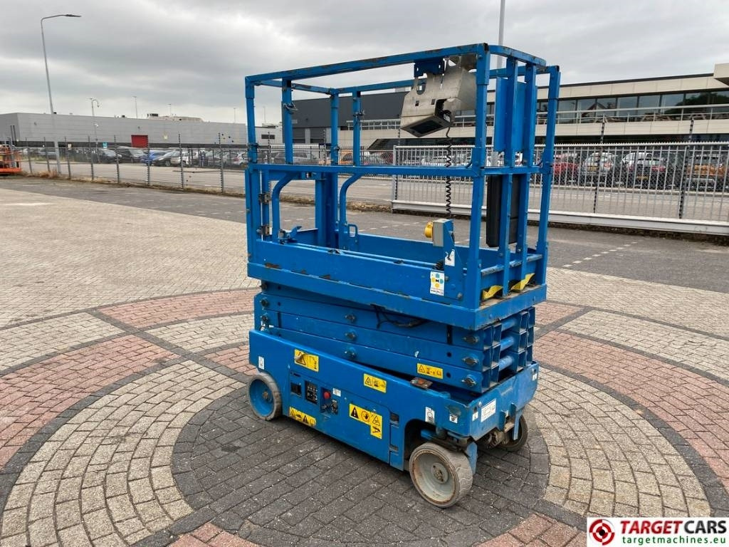 Genie GS-1932 Electric Scissor Work Lift 779cm - Lift u obliku makaza: slika 2 Genie GS-1932 Electric Scissor Work Lift 779cm - Lift u obliku makaza: slika 2