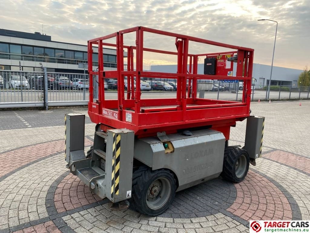 Genie GS-2668RT Diesel 4x4 Scissor Work Lift 992cm - Lift u obliku makaza: slika 3 Genie GS-2668RT Diesel 4x4 Scissor Work Lift 992cm - Lift u obliku makaza: slika 3