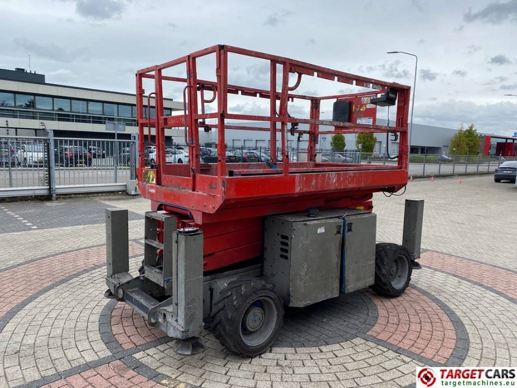Genie GS-2669RT Diesel 4x4 Scissor 2669 Work Lift 1000cm - Lift u obliku makaza: slika 3 Genie GS-2669RT Diesel 4x4 Scissor 2669 Work Lift 1000cm - Lift u obliku makaza: slika 3