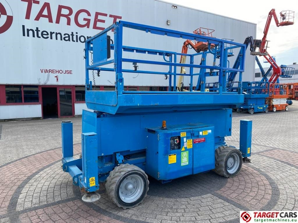 Genie GS-4069DC Electric 4x4 Scissor Work Lift 1412cm - Lift u obliku makaza: slika 1 Genie GS-4069DC Electric 4x4 Scissor Work Lift 1412cm - Lift u obliku makaza: slika 1