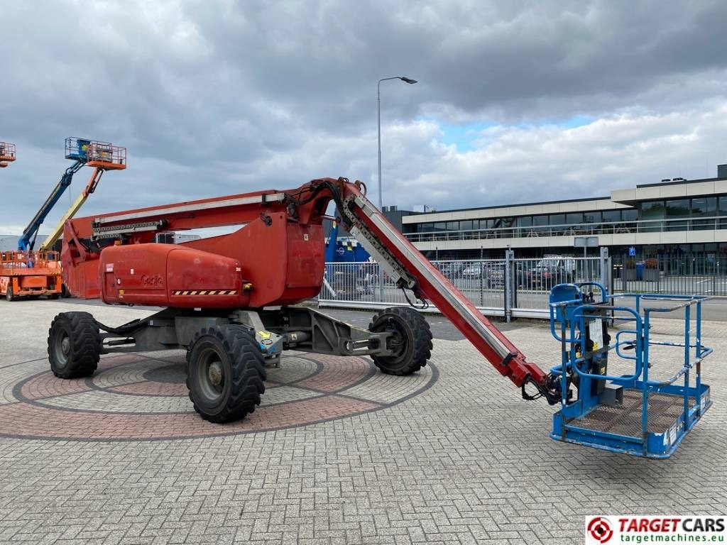 Genie Z-135/70 Articulated 4x4x4 Diesel Boom Lift 4315cm  - Zglobna platforma: slika 2 Genie Z-135/70 Articulated 4x4x4 Diesel Boom Lift 4315cm  - Zglobna platforma: slika 2