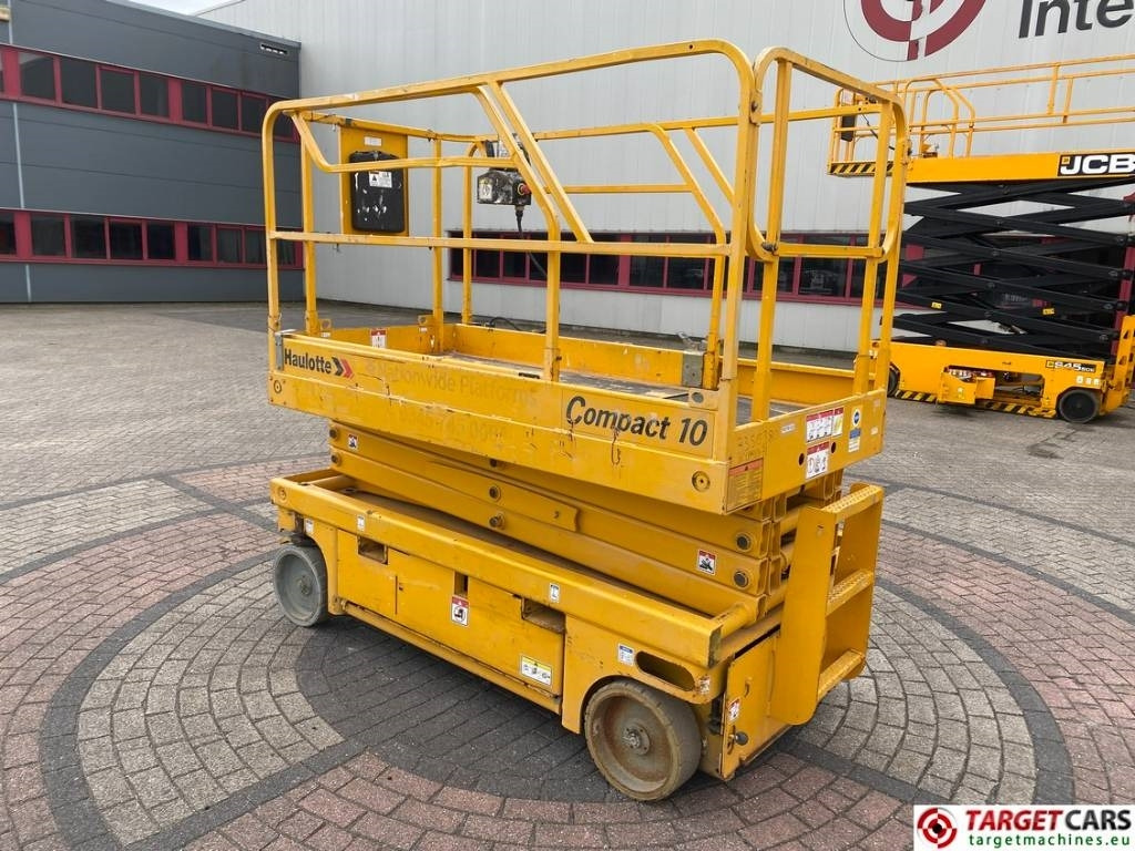 Haulotte Compact 10 Electric Scissor Work Lift 1015cm - Lift u obliku makaza: slika 4 Haulotte Compact 10 Electric Scissor Work Lift 1015cm - Lift u obliku makaza: slika 4