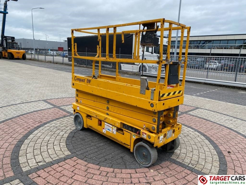 Haulotte Compact 10N Electric Scissor Work Lift 1000cm - Lift u obliku makaza: slika 2 Haulotte Compact 10N Electric Scissor Work Lift 1000cm - Lift u obliku makaza: slika 2