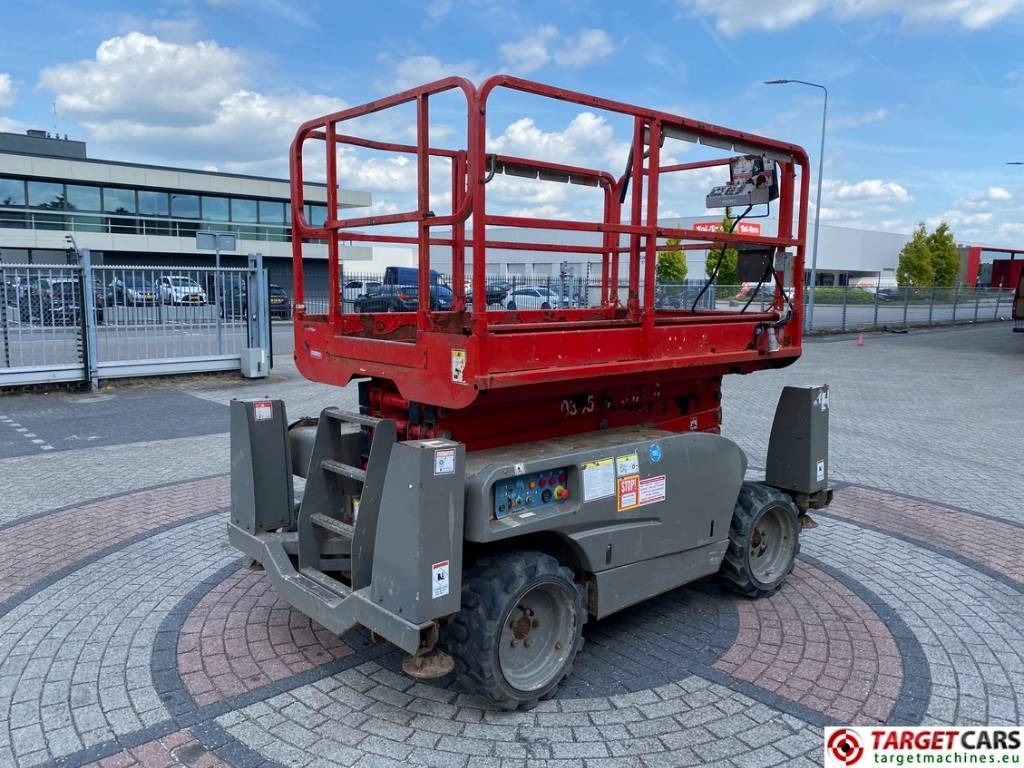 Haulotte Compact 12DX Diesel 4x4 Scissor Work Lift 1206cm - Lift u obliku makaza: slika 3 Haulotte Compact 12DX Diesel 4x4 Scissor Work Lift 1206cm - Lift u obliku makaza: slika 3