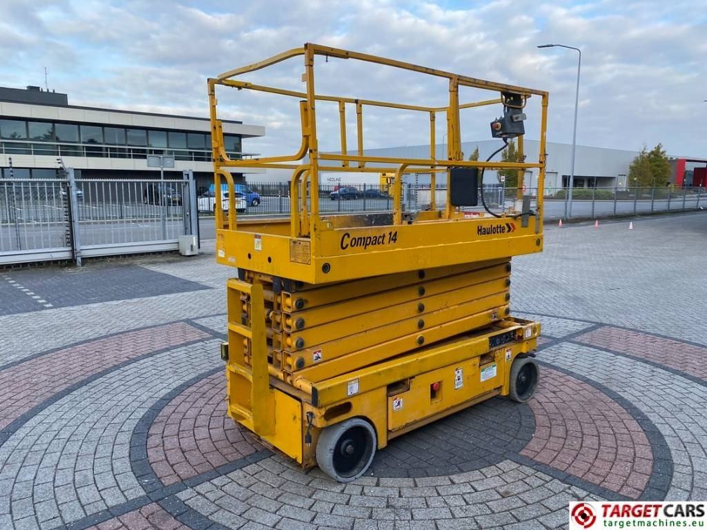 Haulotte Compact 14 Electric Scissor Work Lift 1385cm - Lift u obliku makaza: slika 3 Haulotte Compact 14 Electric Scissor Work Lift 1385cm - Lift u obliku makaza: slika 3
