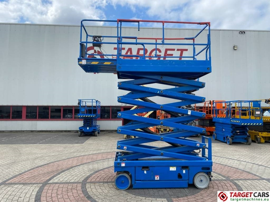 Haulotte Compact 14 Electric Scissor Work Lift 1385cm - Lift u obliku makaza: slika 5 Haulotte Compact 14 Electric Scissor Work Lift 1385cm - Lift u obliku makaza: slika 5