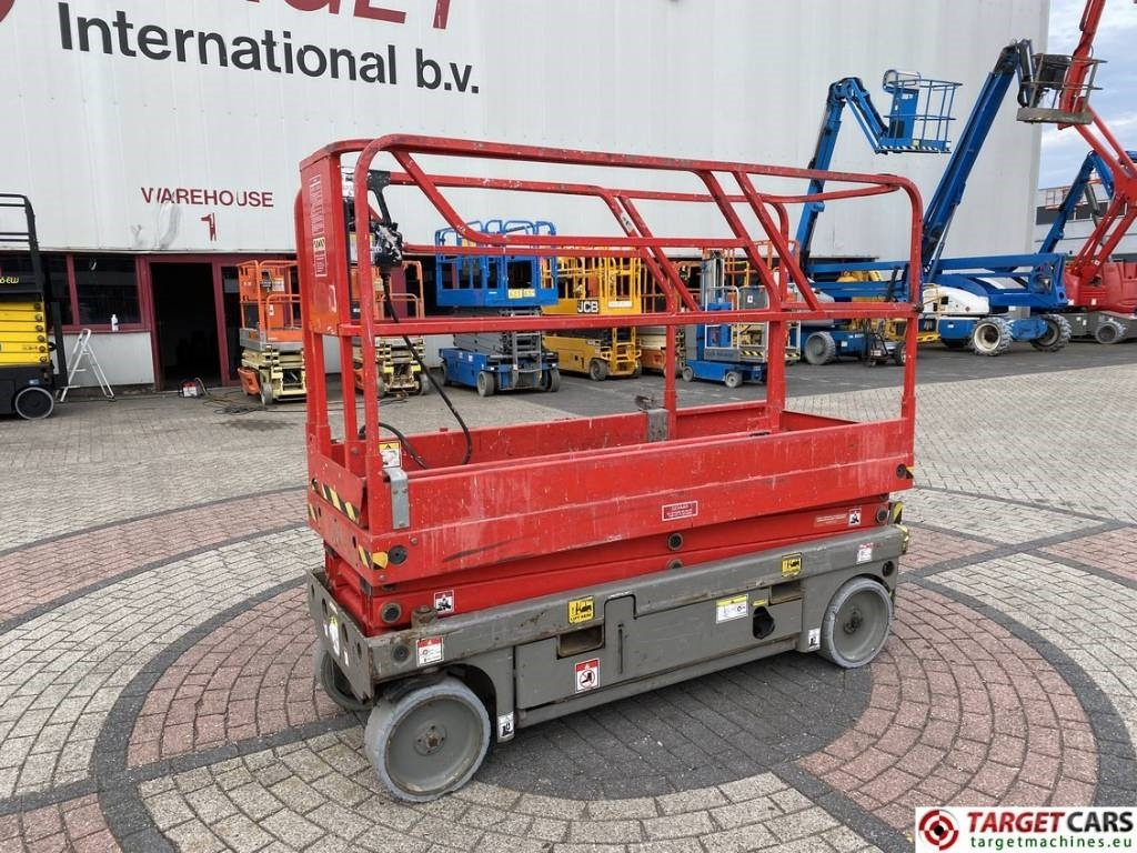 Haulotte Compact 8 Electric Scissor Work Lift 818cm - Lift u obliku makaza: slika 1 Haulotte Compact 8 Electric Scissor Work Lift 818cm - Lift u obliku makaza: slika 1